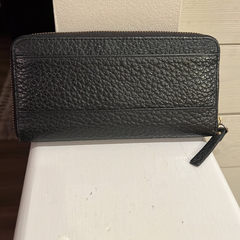 Kate Spade Leather Black Wallet ♠️ - Picture 3 of 10